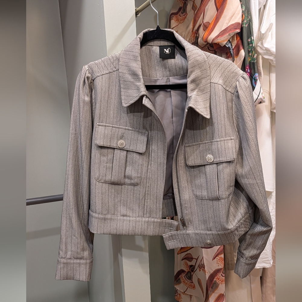 Elegant Gray Striped Women's Blazer